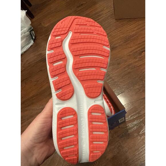Brooks Ghost Max 2 Running Shoe White Hot coral Orange Women Size 8 - Picture 8 of 9